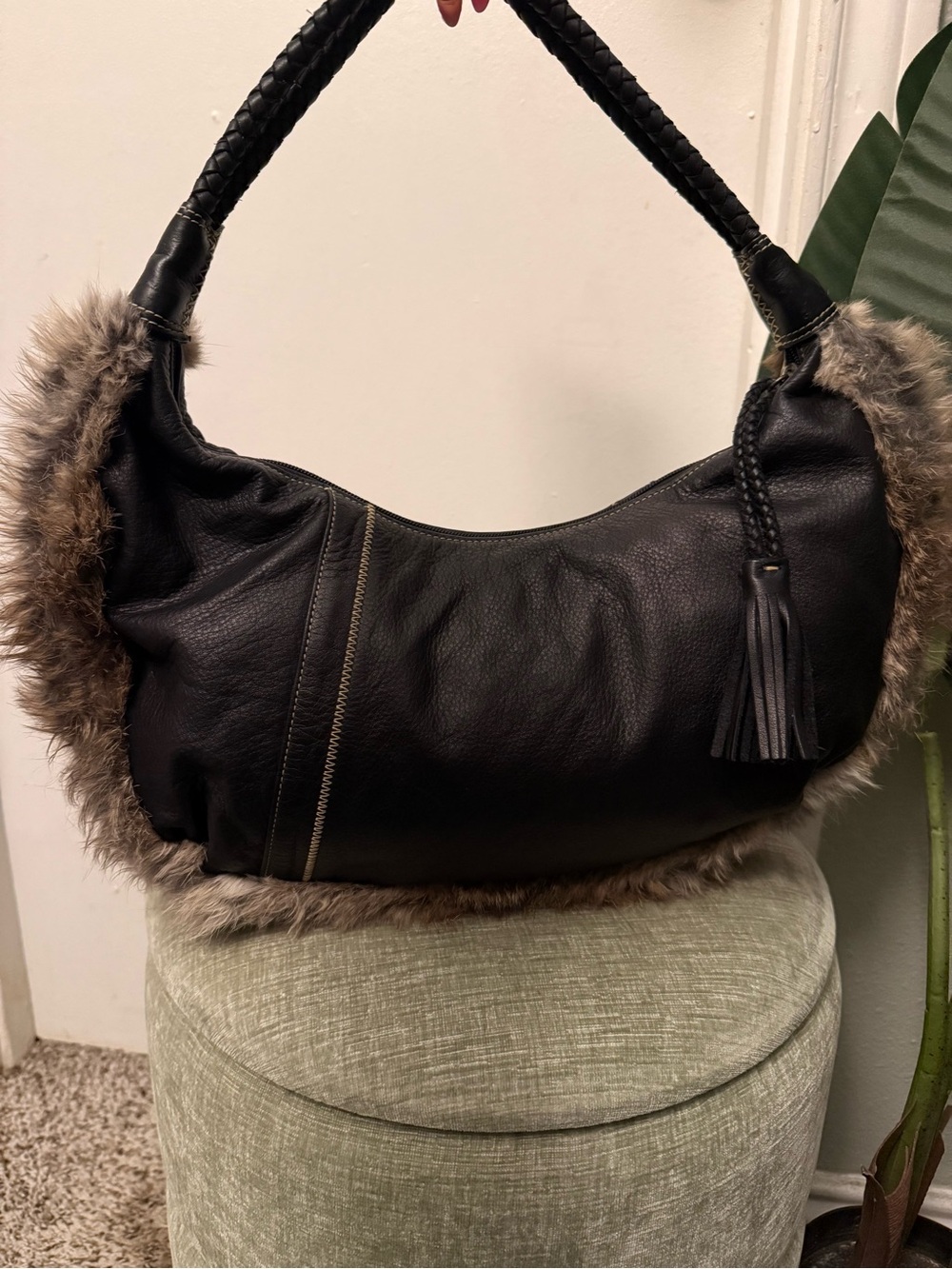 Vintage Maxx New York Black Leather Faux Fur Trim Hobo Shoulder Bag Y2K